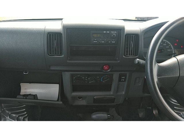 NISSAN CLIPPER VAN 2013