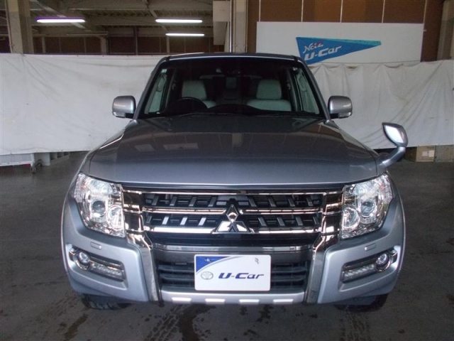 MITSUBISHI PAJERO 2014