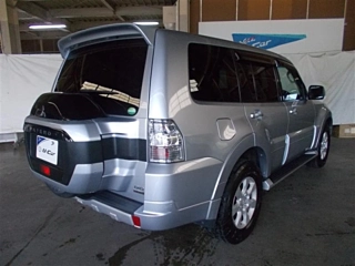 MITSUBISHI PAJERO 2014