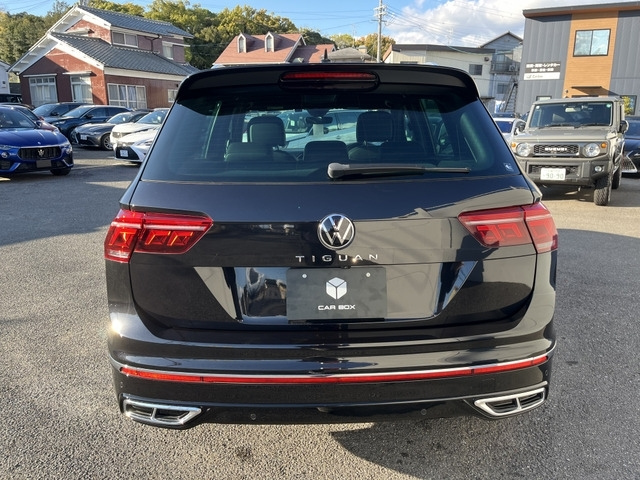 VOLKSWAGEN TIGUAN 2021