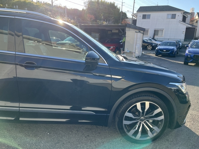 VOLKSWAGEN TIGUAN 2021