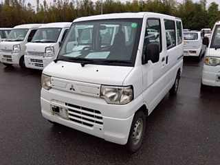 MITSUBISHI MINICAB VAN 2013