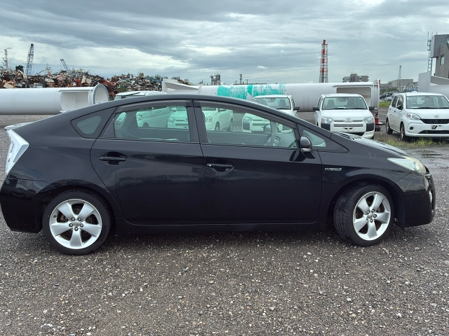 TOYOTA PRIUS 2010