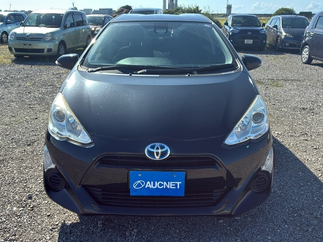 TOYOTA AQUA 2016