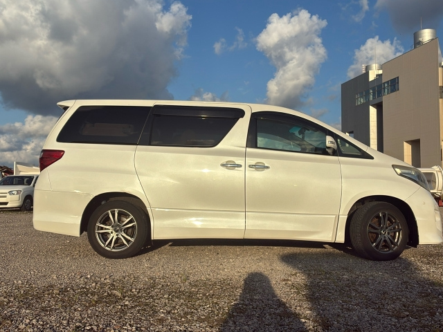 TOYOTA ALPHARD 2008
