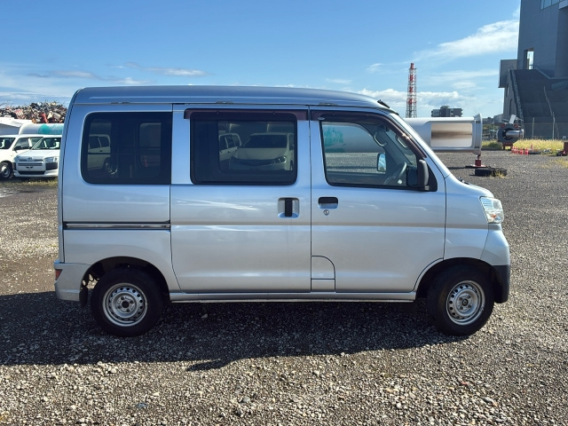 DAIHATSU HIJET VAN 2019