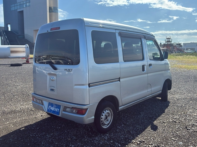 DAIHATSU HIJET VAN 2019