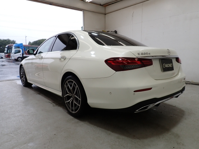 MERCEDES BENZ E CLASS 2021