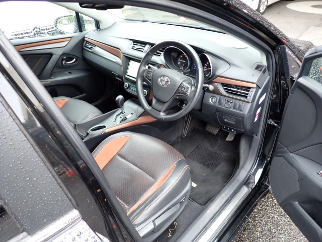 TOYOTA AVENSIS WAGON 2016