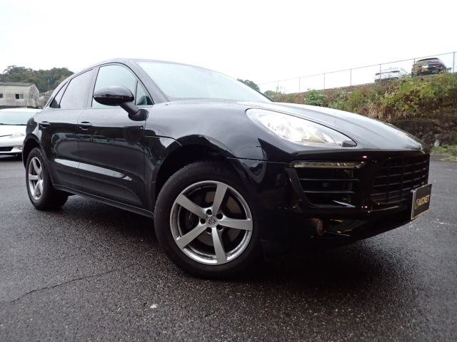 PORSCHE MACAN 2018