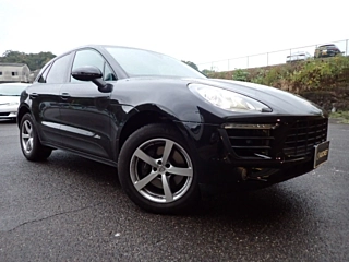 PORSCHE MACAN 2018