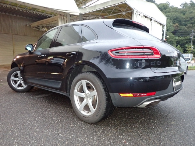 PORSCHE MACAN 2018