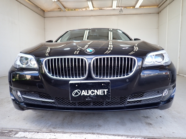 BMW 5 SERIES 2011