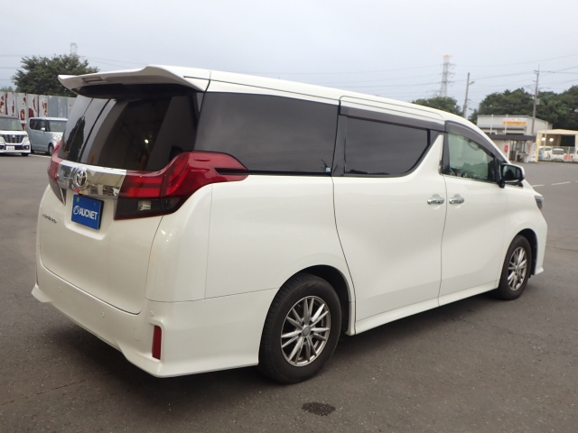 TOYOTA ALPHARD 2015
