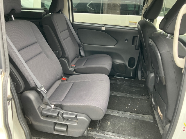 NISSAN SERENA 2018
