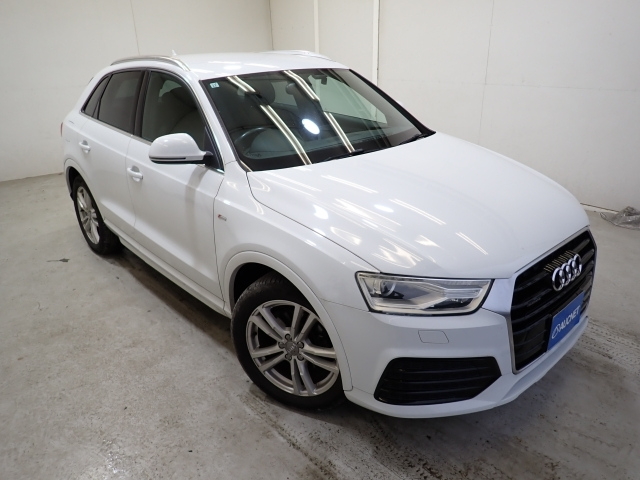 AUDI Q3 2015