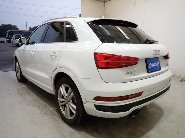 AUDI Q3 2015