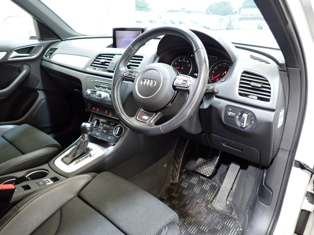 AUDI Q3 2015
