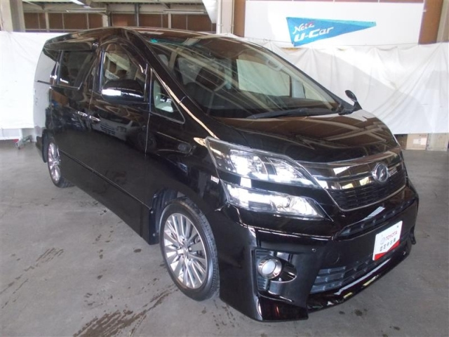 TOYOTA VELLFIRE 2013