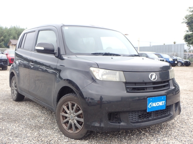 TOYOTA BB 2011
