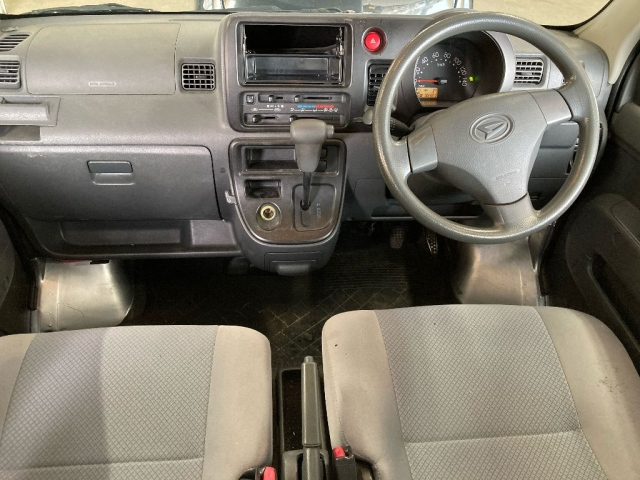 DAIHATSU HIJET VAN 2009