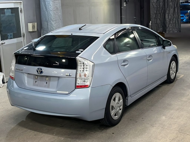 TOYOTA PRIUS 2011