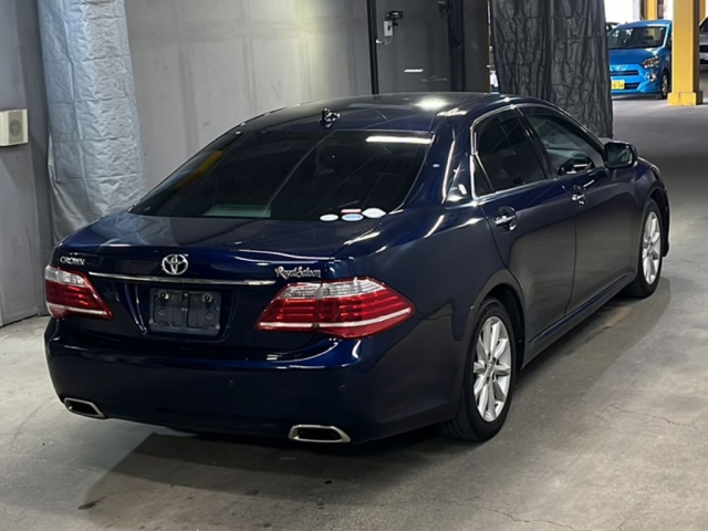 TOYOTA CROWN 2011