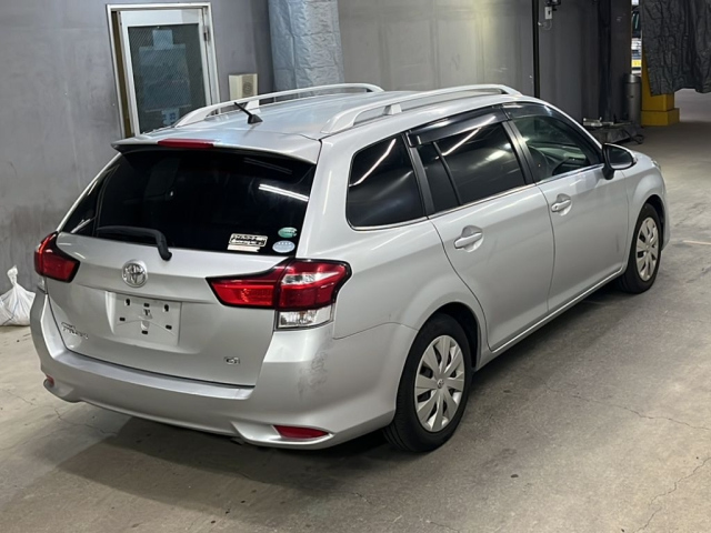 TOYOTA COROLLA FIELDER 2017