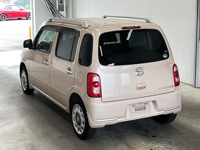 DAIHATSU MIRA 2010
