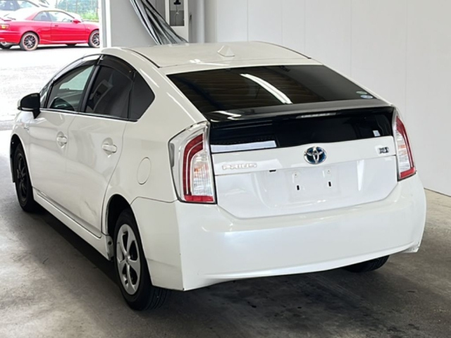 TOYOTA PRIUS 2014