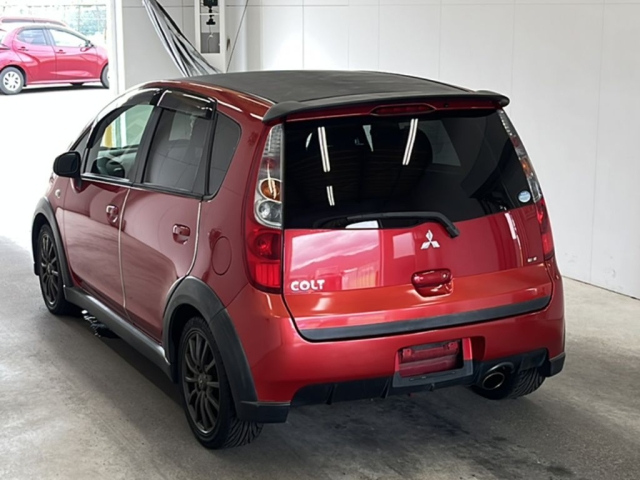 MITSUBISHI COLT 2010