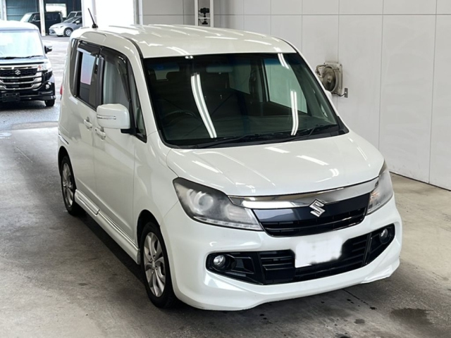 SUZUKI SOLIO 2015