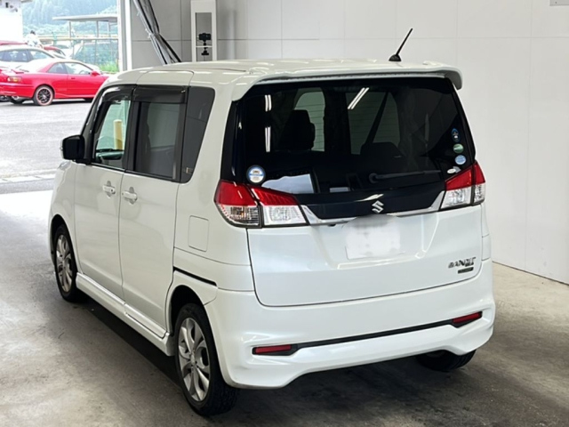 SUZUKI SOLIO 2015