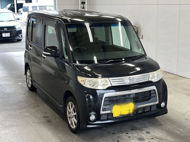 DAIHATSU TANTO 2010