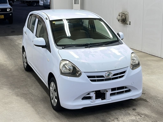 DAIHATSU MIRA E S 2012