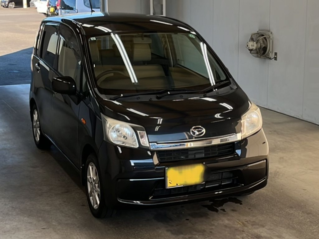 DAIHATSU MOVE 2013