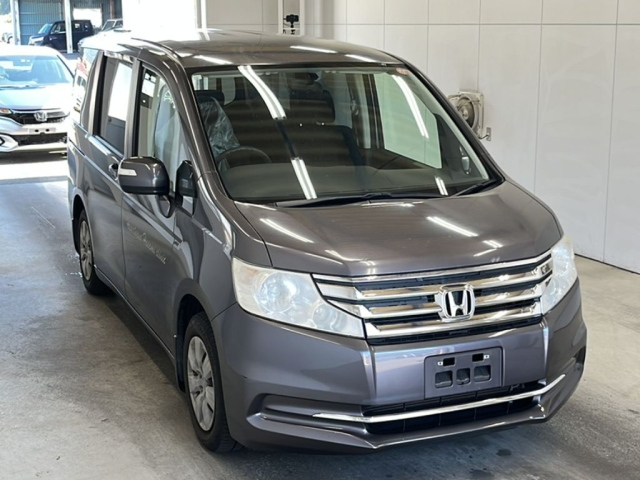 HONDA STEP WAGON 2015