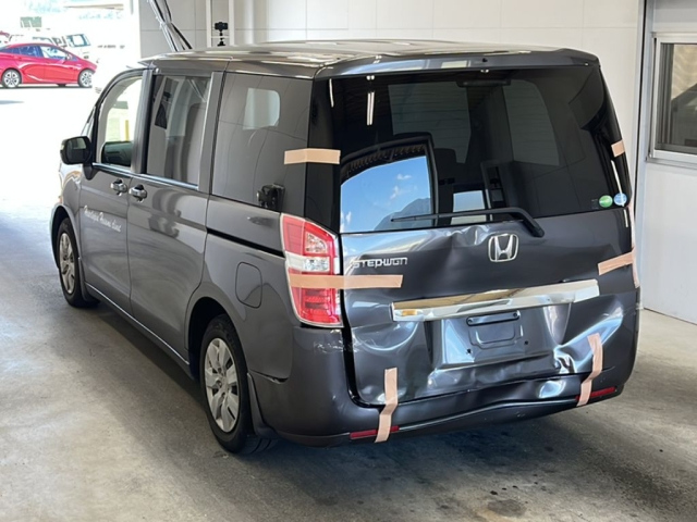 HONDA STEP WAGON 2015