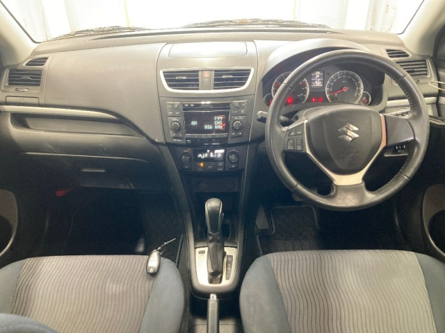 SUZUKI SWIFT 2012