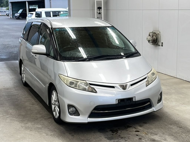 TOYOTA ESTIMA 2009