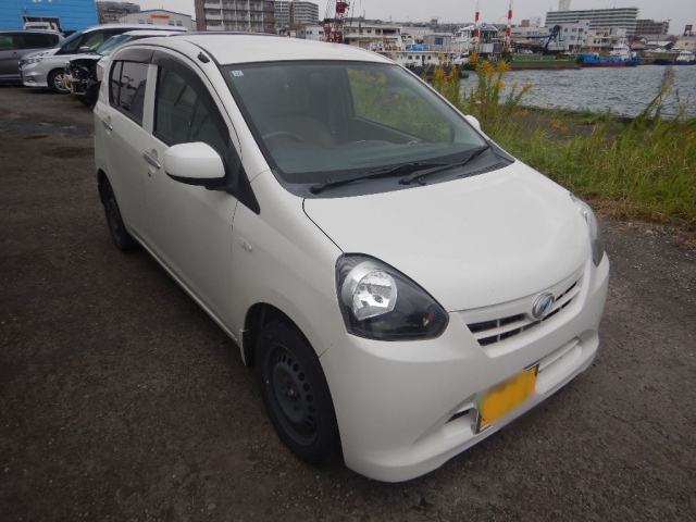 DAIHATSU MIRA E S 2011
