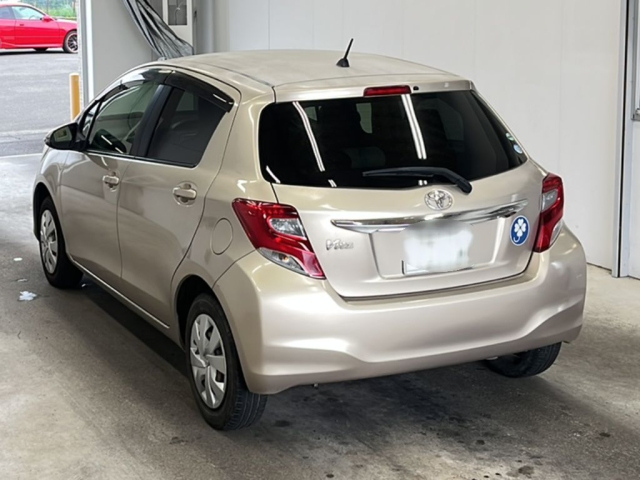 TOYOTA VITZ 2014
