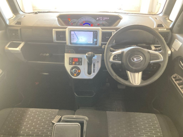 DAIHATSU WAKE 2015