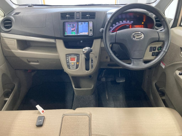 DAIHATSU MOVE 2013