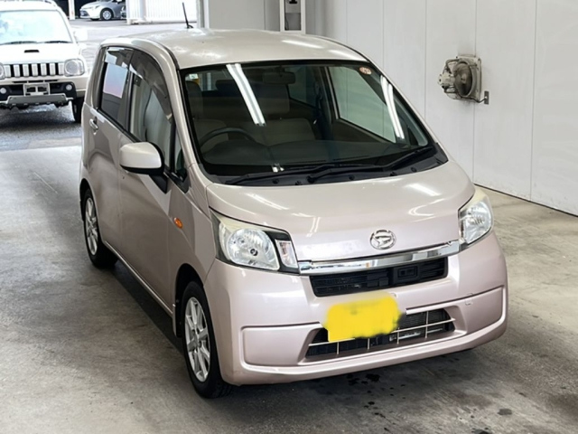 DAIHATSU MOVE 2013