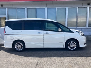 NISSAN SERENA 2019