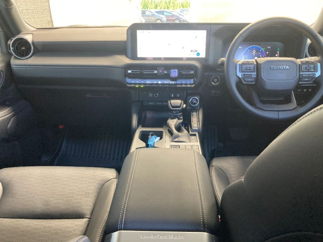 TOYOTA LAND CRUISER 2025