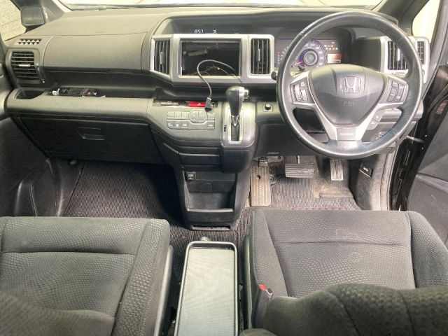 HONDA STEP WAGON 2014