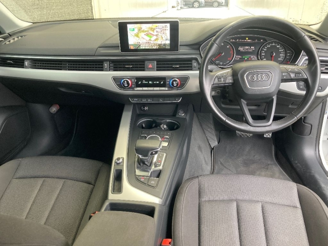AUDI A4 2016