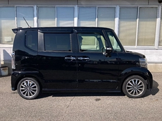 HONDA N BOX 2017